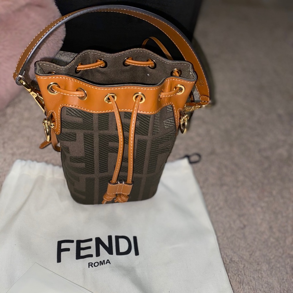 Fendi mon tresor mini bucket bag